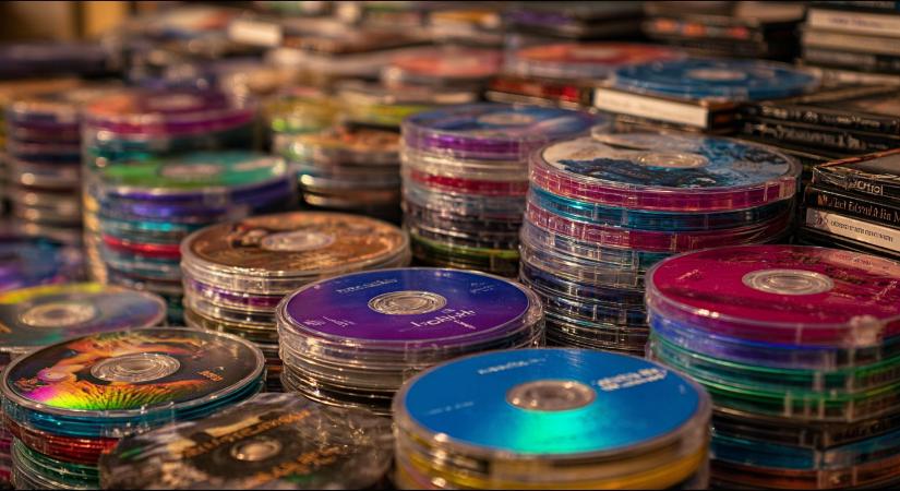 Őrület: Visszatérnek a filmes lemezek, a fizikai adathordozók!