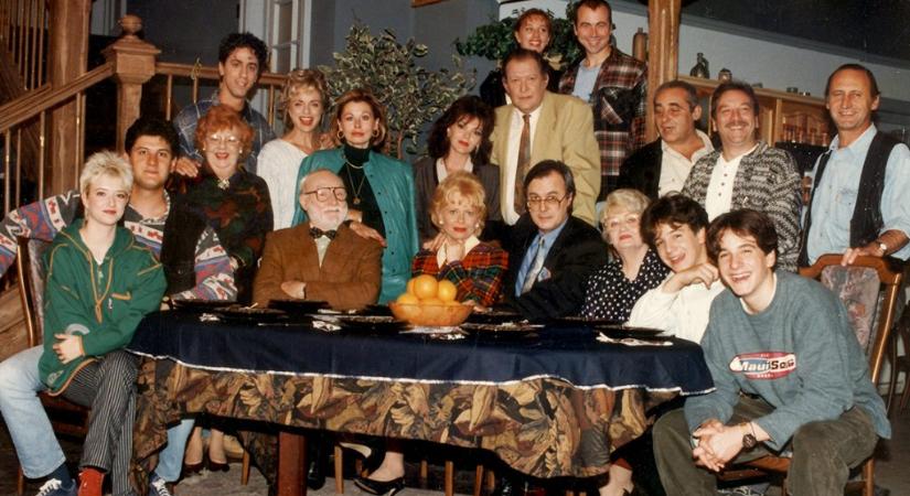 Szeptemberben visszatér a képernyőkre a Família Kft.
