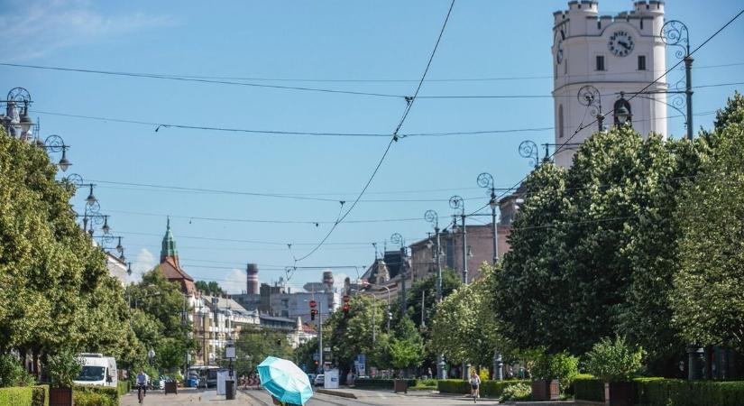 10 szoba és saját medence: videón az eladó debreceni luxusvilla, ilyet az országban is alig látni