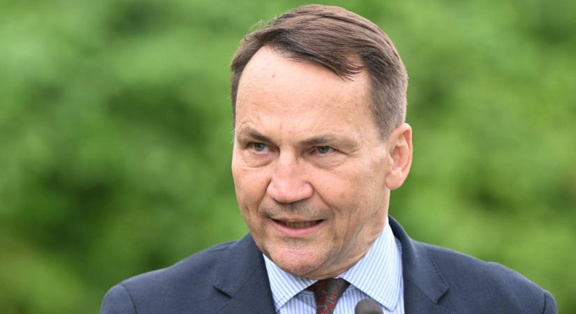 A lengyel külügyminiszter meghívta Robert Brovdit, akit Magyarország kitiltott Schengenből