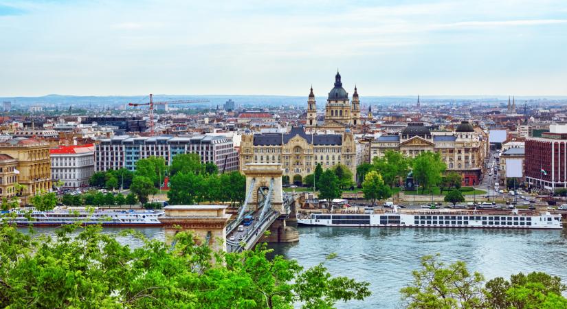 Futóverseny miatt változik a közlekedés Budapesten: itt kell lezárásokra készülni