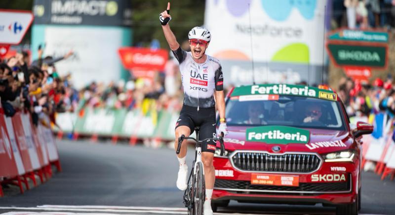 Vuelta a Espana 2025: Jay Vine szakaszt nyert, norvég az új piros trikós