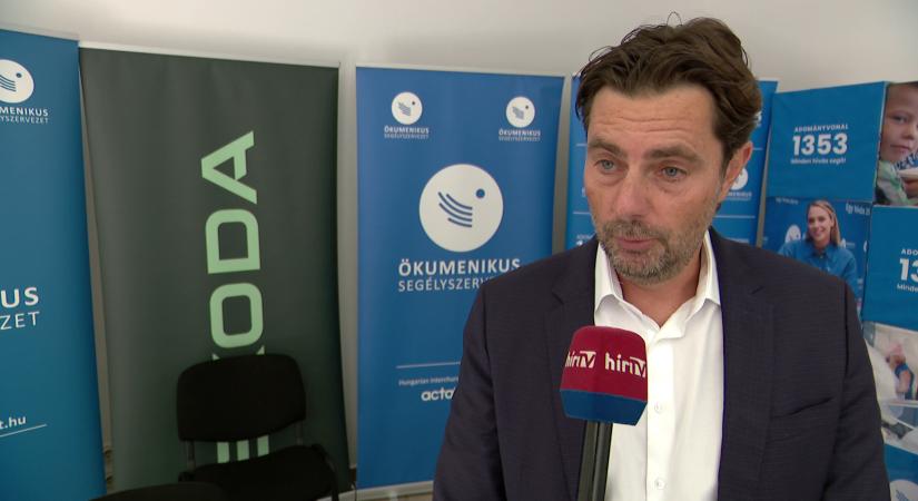 Három autóval támogatja Magyarország egyik legnagyobb autóimportőre az Ökumenikus Segélyszervezetet  videó