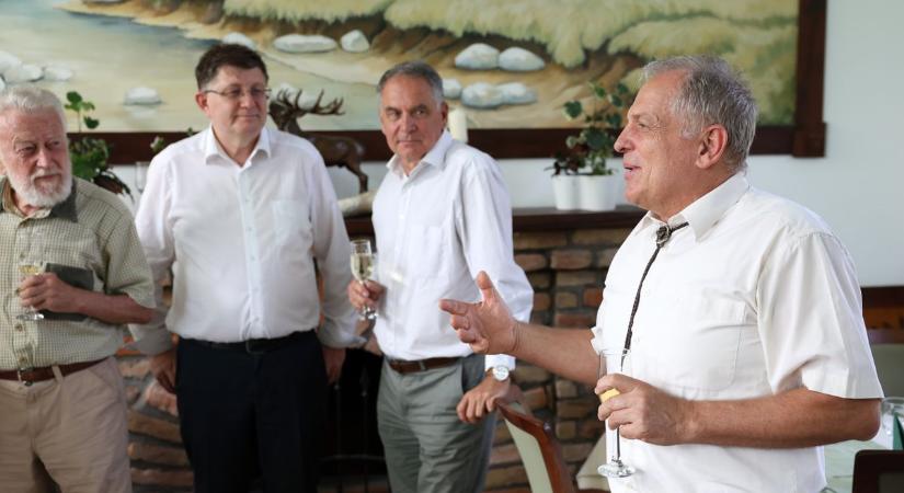 40 éve indultak, most a világ élvonalába tartoznak – jubileumát ünnepli a Bőszénfai Szarvasfarm