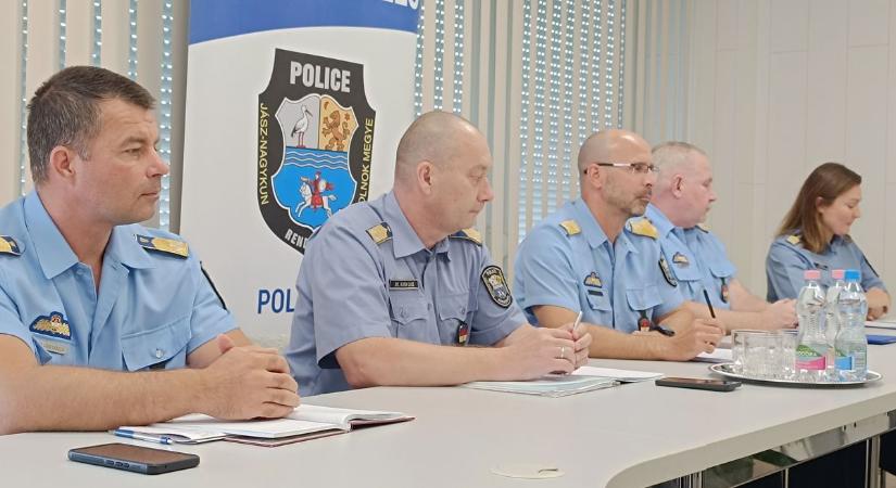 Rendőrség: nem marad őrizetlenül Szolnok éjszaka sem