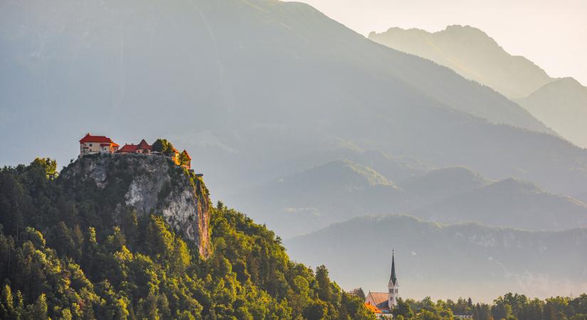 Rekordon a halálesetek száma a szlovén hegyekben – Felkészülés nélkül vágnak neki a turisták