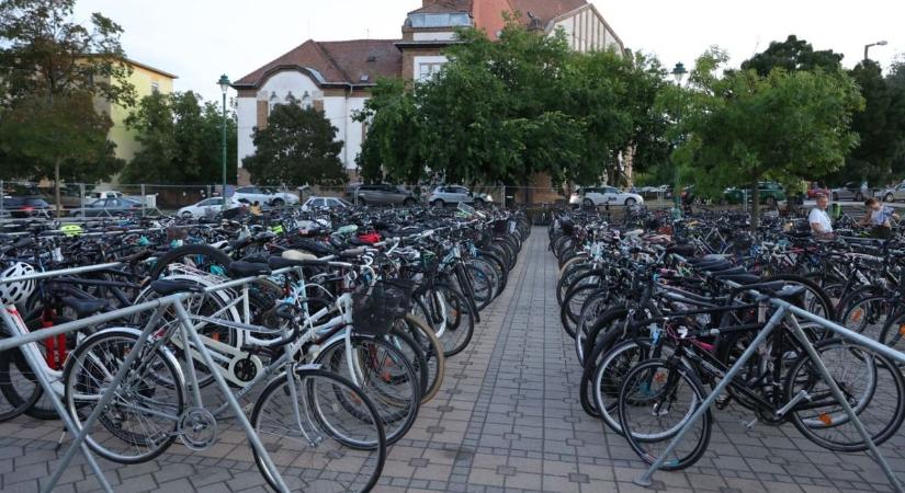 Nonstop őrzés, karszalagos rendszer, bringás forradalom: a SZIN újítása mindenkit meglep