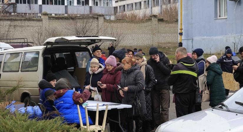 Higiéniai termékek, gyógyszer és pénz, hogy az evakuációs busz benzint tudjon venni – amiből hiány van az ukrán menekülteknél