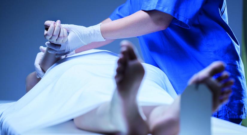 Júliusban hirtelen hatalmasat csökkent a halálozási szám