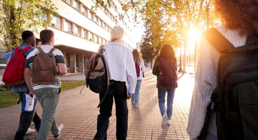Nem is sejtik a szülők, milyen veszélyek leselkednek a gyerekeikre: figyelmeztet a rendőrség
