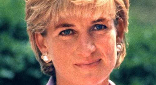 Diana hercegnő által lezárt időkapszulát nyitottak fel egy londoni kórházban