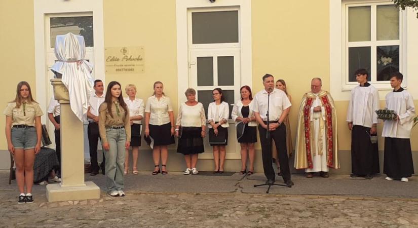 Lehullt a lepel Beregszászon (fotókkal)