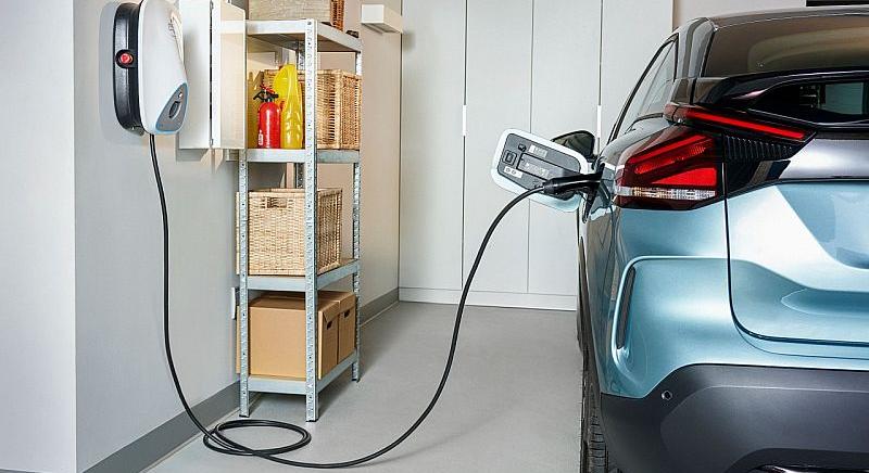 Nem nő kellő mértékben az elektromos autók száma Európában