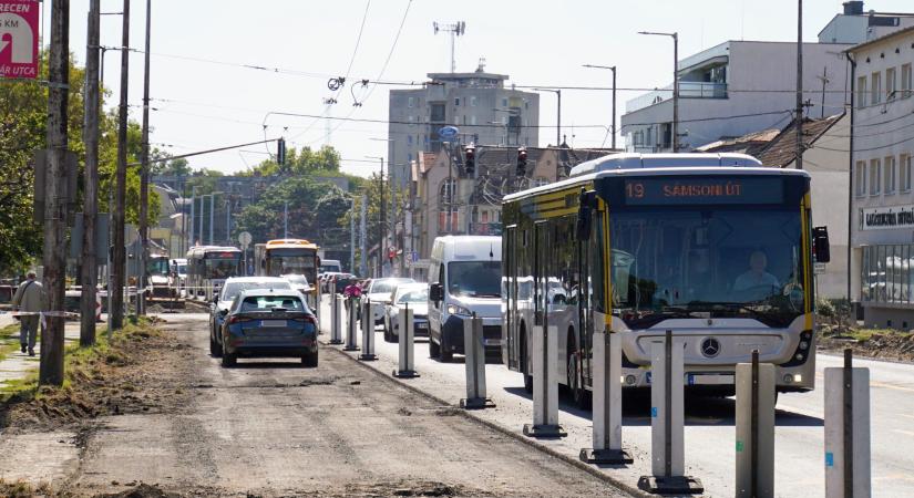 Külsővásártér: terelőútvonalon több debreceni járat