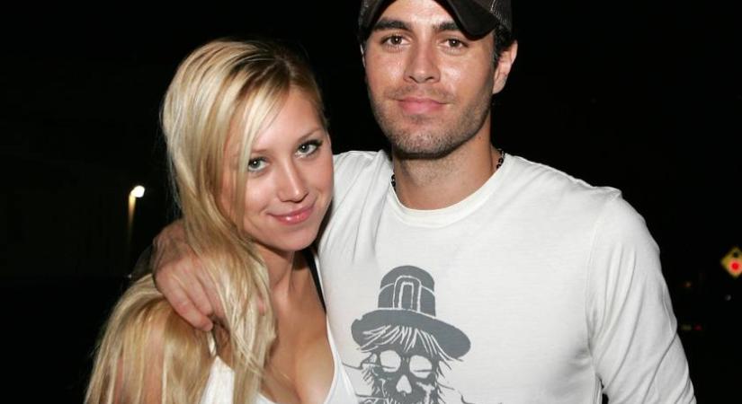 Enrique Iglesias felesége várandós: Anna Kournikova 4. gyereküket várja