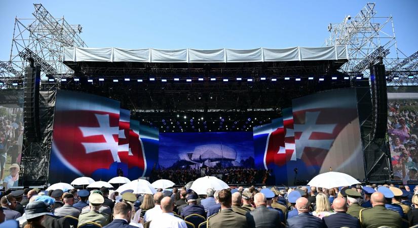 Az ukrán és az orosz nagykövet is ott van a besztercebányai SZNF-megemlékezésen