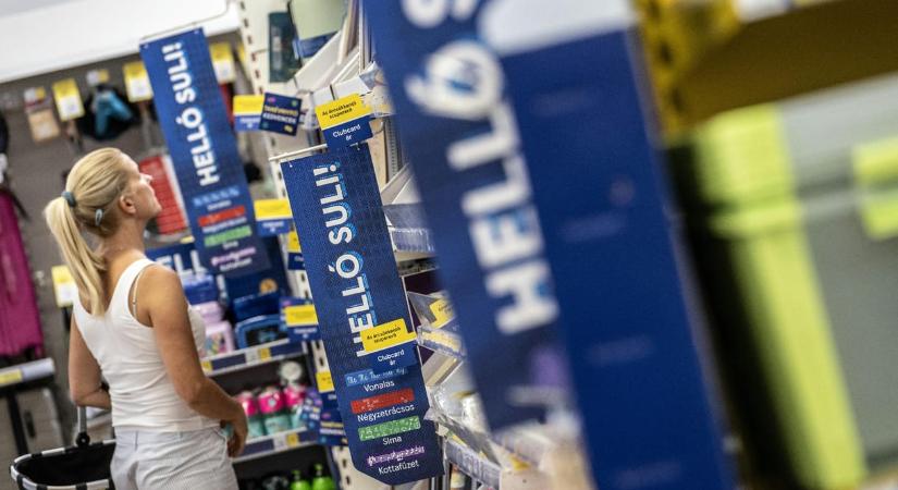 Mennyibe kerül idén a sulikezdés? Iskolai bevásárlólista alapján néztük meg az árakat