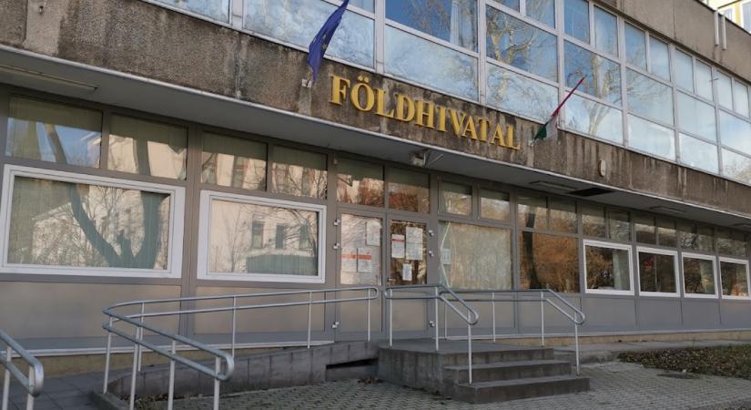A tökéletes időzítés: hétfőtől jönnek a kedvezményes lakáshitelek, az első hétre bezárják a fővárosi földhivatalokat
