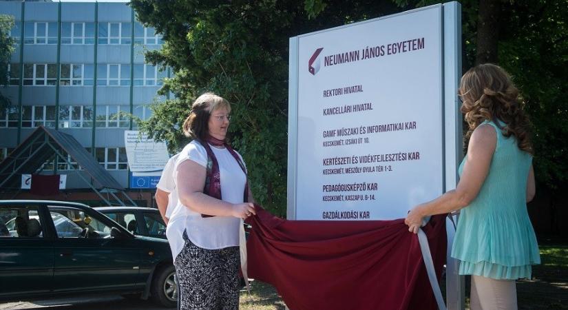 Az MNB-alapítvány botránya során az is tervben volt, hogy a kecskeméti egyetem nyakába varrják az Optima vagyonkezelőt
