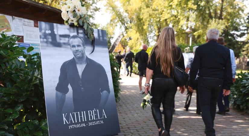 Rengetegen kísérik utolsó útjára Kathi Bélát – fotókkal