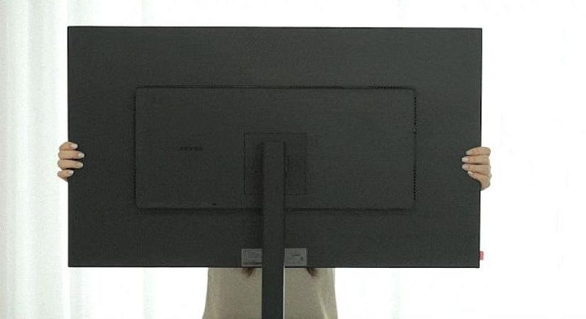 Akkora monitort jelentett be a Samsung, mint eddig még senki