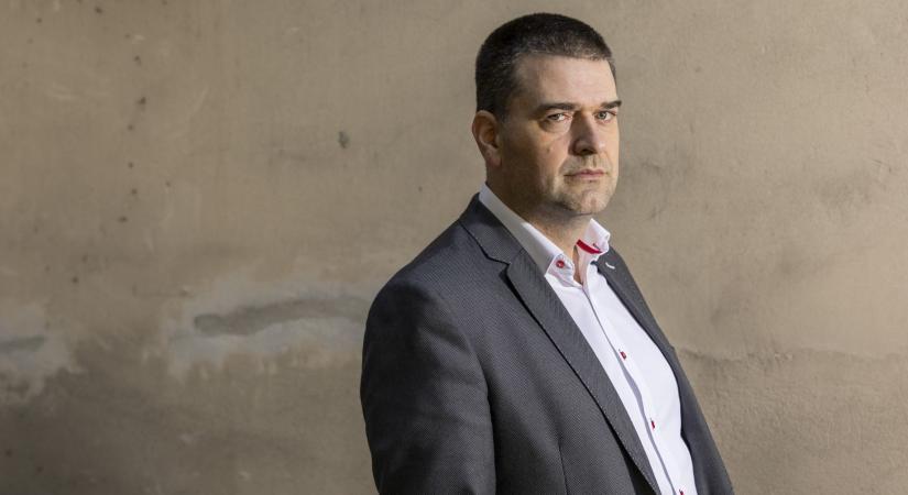 Kiss Ambrus: A főváros nagyon várja, hogy a kormány tagjai visszatérjenek a szabadságukról