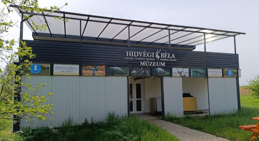 Születésnap a múzeumban az ikonikus vadásszal