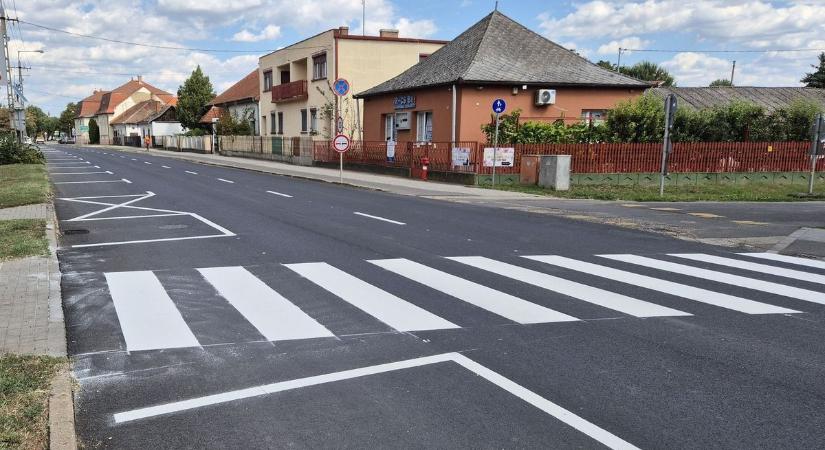 Biztonságosabbá tették a közlekedést a hajdú-bihari településen az iskolakezdés előtt