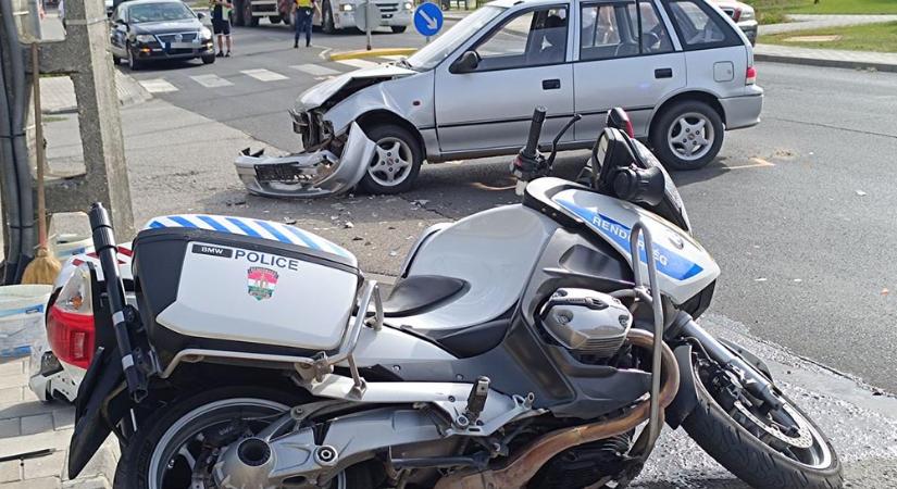 Motoros rendőrt ütött el egy autós Kiskunmajsán