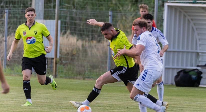 Villanyfényes mérkőzést játszik a bajnokaspiráns