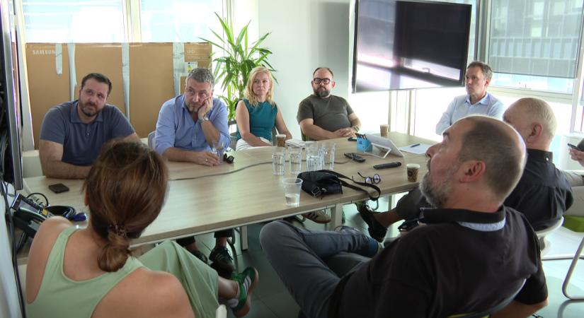 Sürgős vizsgálatot kérnek a United Media szerkesztői a kiszivárgott beszélgetés miatt