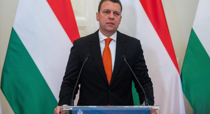 Menczer Tamás: az ukránok zsarolni és megtörni akarják Orbán Viktort és Magyarországot