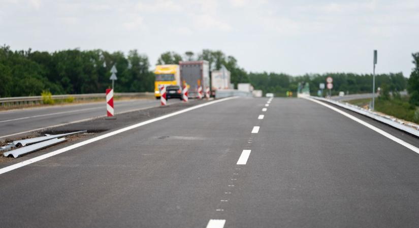 Mindenkit érint ez a változás, aki Kisújszállásnál autózik az M4-esen