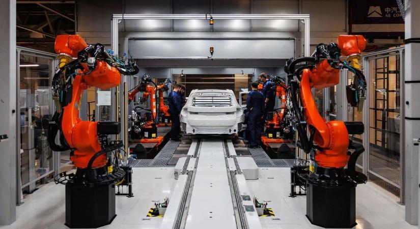 Ez fájna igazán Magyarországnak: szedheti a sátorfáját a BMW és a BYD, ha ez bekövetkezik