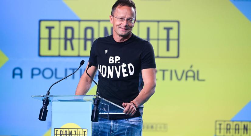 Szijjártó Péter a Tranziton: az EU-t háborúpárti, szélsőségesen liberális, frusztrált politikai elit uralja
