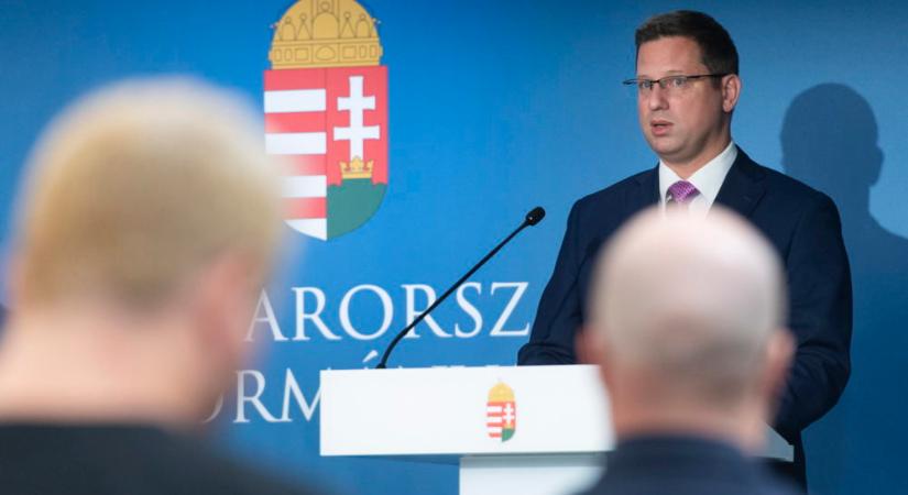Gulyás Gergely: Brüsszel megpróbál beleszólni az oktatás ügyébe is