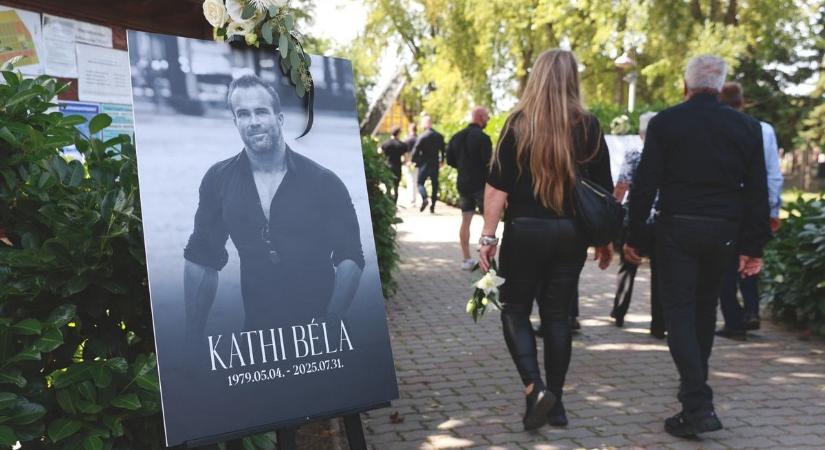 Tömegek búcsúztak Kathi Bélától