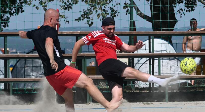 A strandfoci vitte a prímet Balatonlellén a polgári sportnapon – galéria