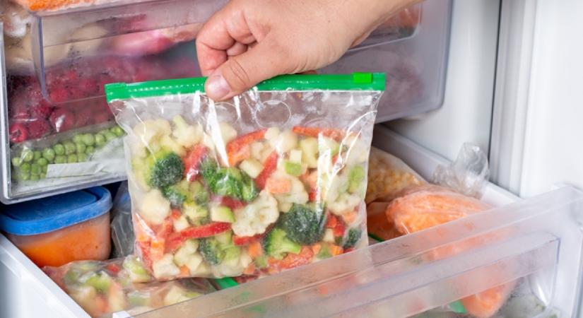 Zseniális life hack: ezért tegyél egy érmét mindig a hűtőbe, ha elutazol