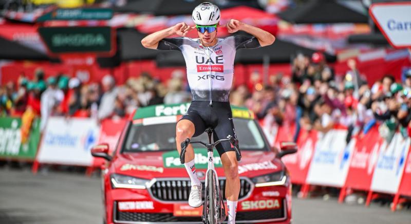 Vuelta a Espana 2025: Juan Ayuso hegyi befutós sikerre, Torsten Traeen megtartotta a piros trikót