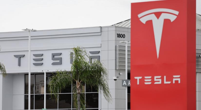 Váratlan fordulat a piacon: beszakadtak a Tesla eladásai, ez a márka nyomta le Musk cégét