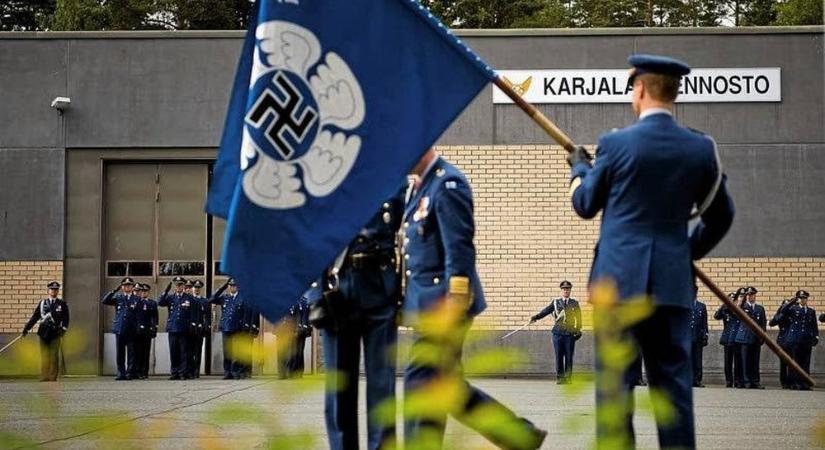 A horogkereszt már kínos Finnországnak, elköszönnek tőle
