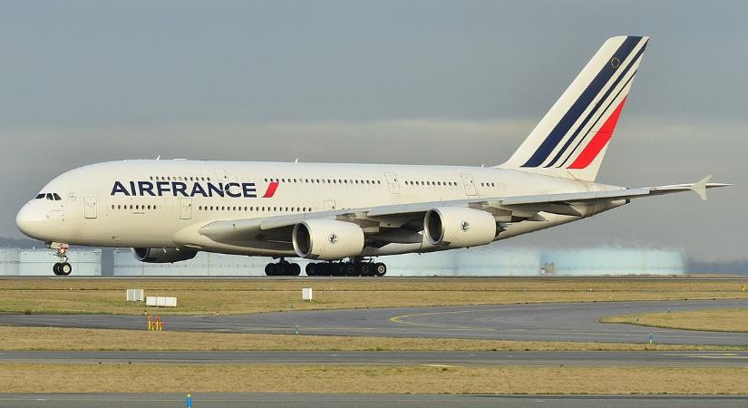 Tűz ütött ki egy Budapestről induló Air France-gépen – kényszerleszállást hajtottak végre