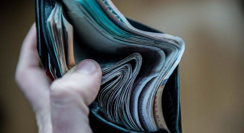 Elégedett az anyagi helyzetével? A kanyarban sincsenek a magyarok a románokhoz képest