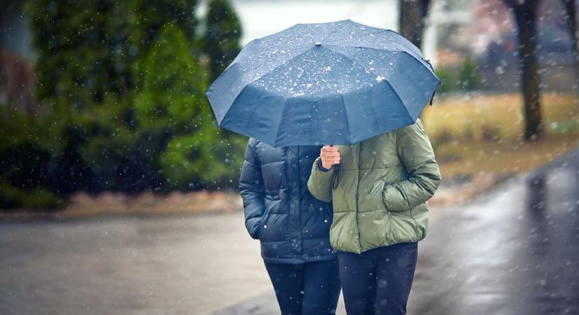 Ilyen lesz az időjárás hétvégén, felhőszakadás és jégeső is lehet