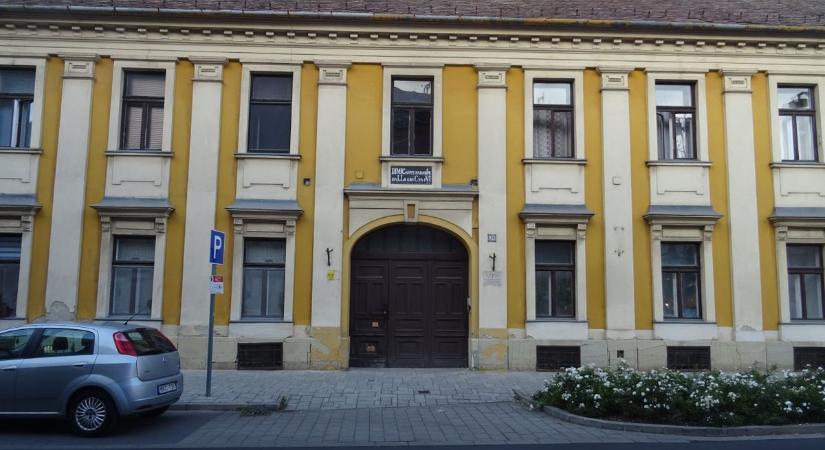 A napóleoni háborúkra emlékeztet a szombathelyi Dimicante-ház táblája