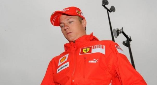 F1-Archív: Nem cseréli le Raikkönent a Ferrari