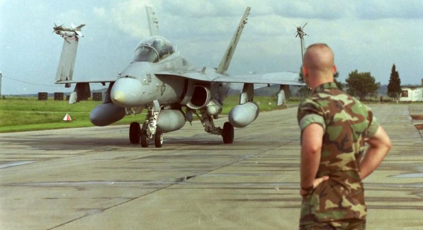 F -18-asok szálltak le Taszáron. A NATO is Somogyra figyelt