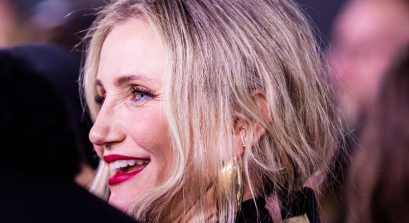 Semleges színekkel otthonosan – Cameron Diaz elegáns nappalija
