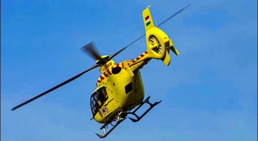 Súlyos balesethez riasztották a mentőhelikoptert